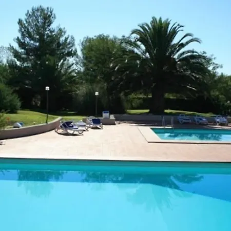 Villino Con Piscina Condominiale Vakantiehuis Porto Ottiolu